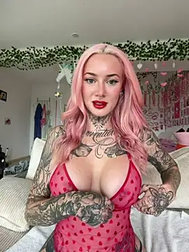 Snapshot of Stella-Kink chatting on June 5, 12:11 pm Stella-Kink online show from June 5, 12:11 pm