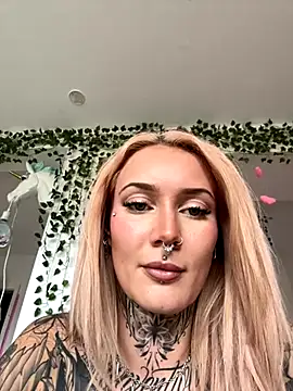 Stella-Kink online show from October 31, 11:40 am