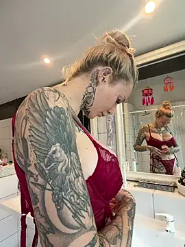 Stella-Kink online show from April 4, 10:11 am