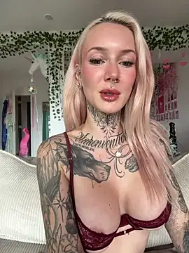 Snapshot of Stella-Kink chatting on June 16, 2:17 pm Stella-Kink online show from June 16, 2:17 pm