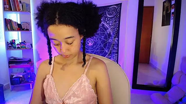 ela 0 online show from April 5, 11:50 am