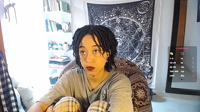 ela 0 online show from March 18, 4:52 pm