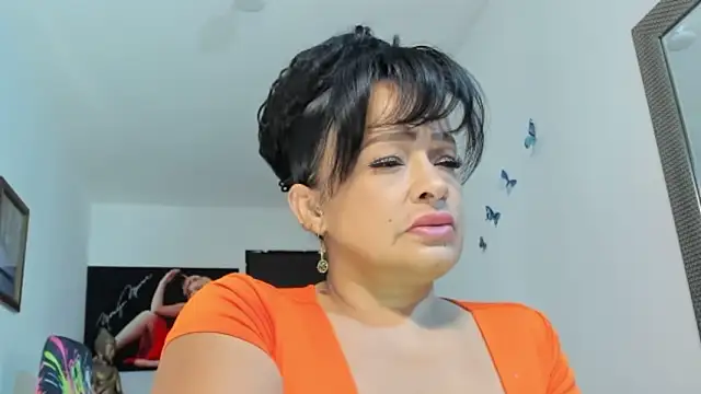 seleneh online show from March 7, 7:41 pm