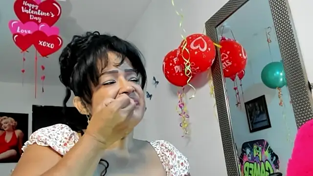 seleneh online show from February 19, 8:17 pm