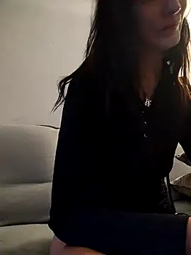 Snapshot of LauraBaby chatting on November 6, 7:40 pm LauraBaby online show from November 6, 7:40 pm