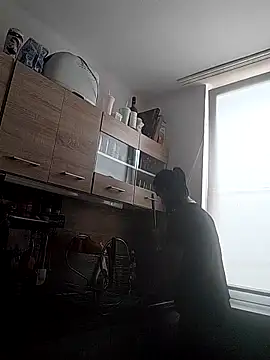 Snapshot of LauraBaby chatting on February 1, 10:35 am LauraBaby online show from February 1, 10:35 am