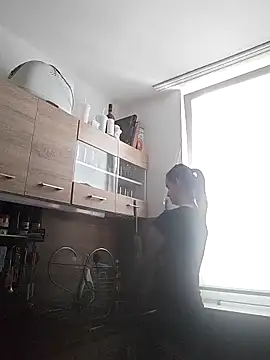 Snapshot of LauraBaby chatting on January 14, 2:31 pm LauraBaby online show from January 14, 2:31 pm