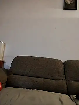 Snapshot of LauraBaby chatting on December 17, 7:52 pm LauraBaby online show from December 17, 7:52 pm