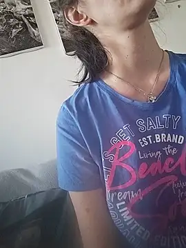 LauraBaby online show from May 28, 3:29 pm