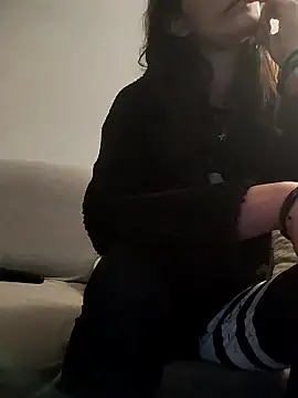 Snapshot of LauraBaby chatting on November 14, 10:13 pm LauraBaby online show from November 14, 10:13 pm