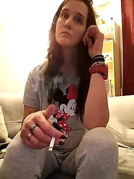 Snapshot of LauraBaby chatting on November 13, 9:40 pm LauraBaby online show from November 13, 9:40 pm