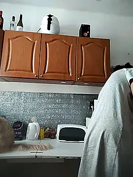 LauraBaby online show from September 29, 12:11 pm