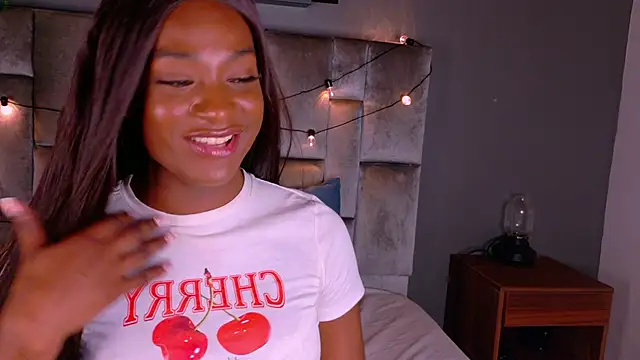 nahomi campbell online show from March 10, 7:40 pm