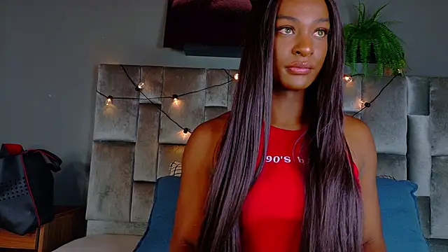 nahomi campbell online show from April 3, 6:03 pm