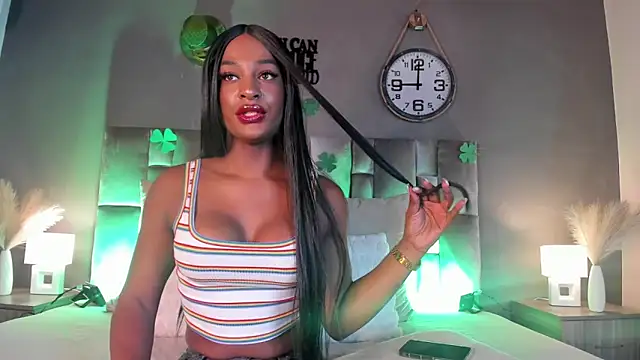 nahomi campbell online show from March 17, 7:37 pm