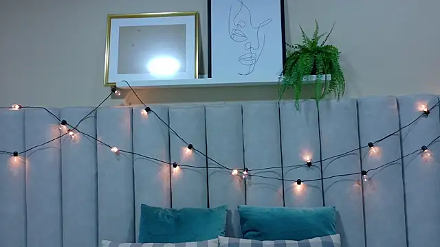 nahomi campbell online show from November 20, 7:25 pm