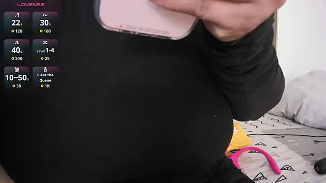 Amina hafsa online show from April 12, 3:04 pm