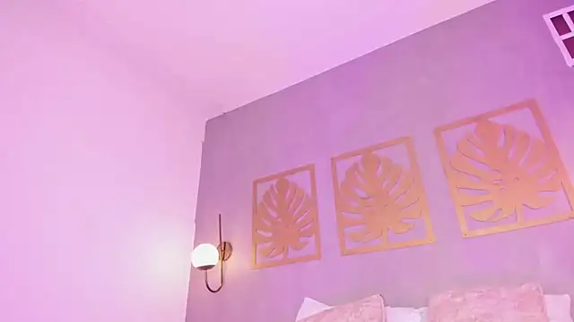 majo rosse  online show from March 24, 7:14 pm