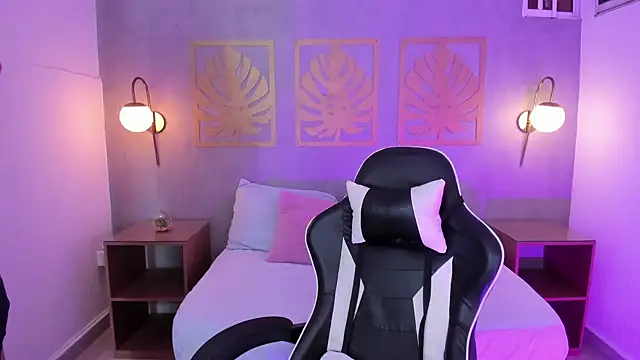 Snapshot of majo_rosse_ chatting on September 19, 9:08 pm majo rosse  online show from September 19, 9:08 pm