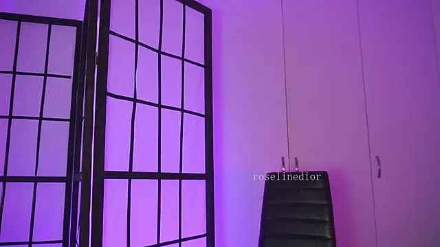 roselinedior online show from April 21, 2:12 pm