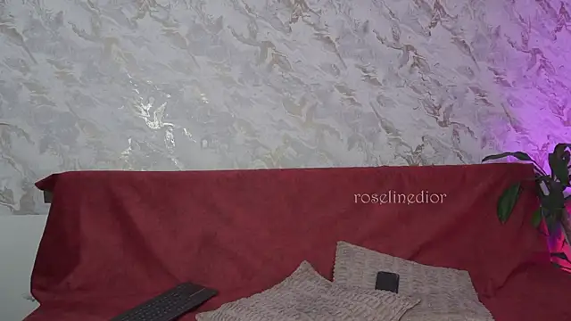 roselinedior online show from September 23, 2:02 pm