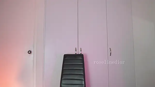 roselinedior online show from February 6, 2:02 pm
