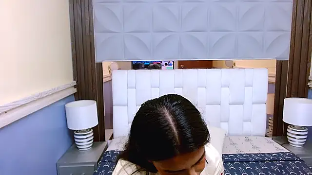 VeronicaRobles online show from March 25, 6:07 pm