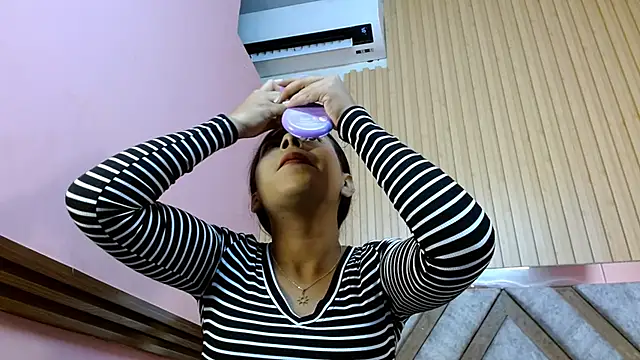 Snapshot of VeronicaRobles chatting on October 30, 9:11 pm VeronicaRobles online show from October 30, 9:11 pm