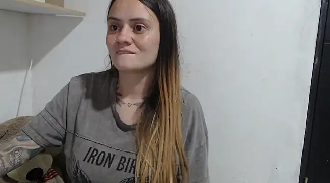 Snapshot of mia_sepulveda_ chatting on March 4, 3:11 am mia sepulveda online show from March 4, 3:11 am