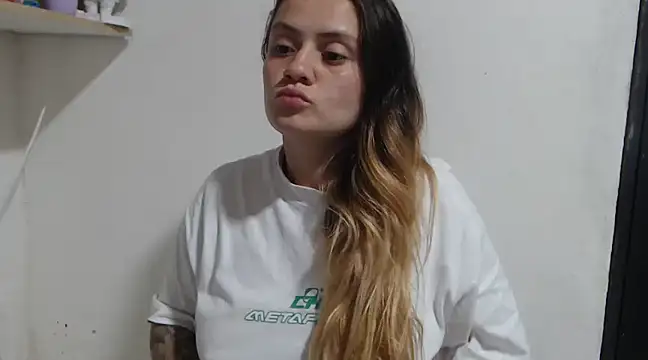 Snapshot of mia_sepulveda_ chatting on January 26, 3:06 am mia sepulveda online show from January 26, 3:06 am