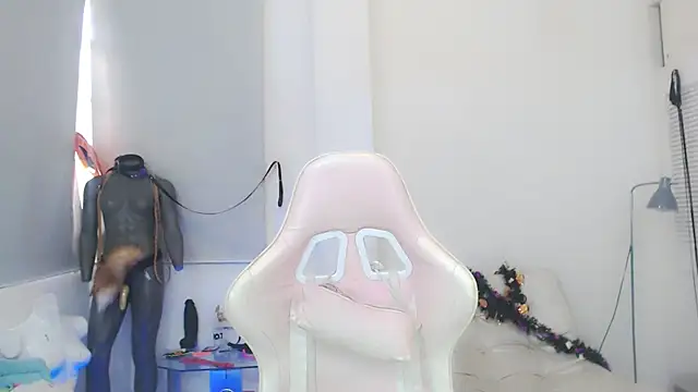 sasha mom69  online show from November 6, 4:33 pm