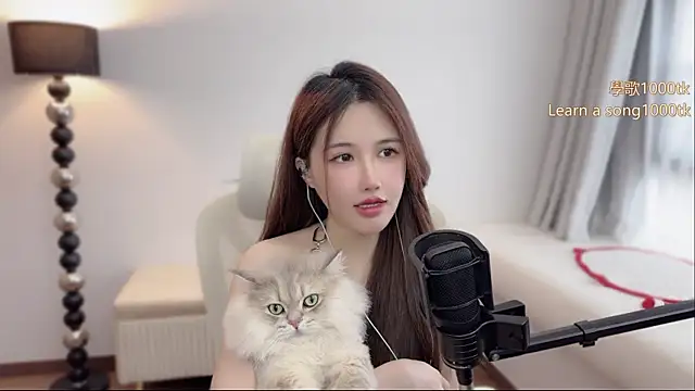 Snapshot of babykitty- chatting on June 10, 6:36 am babykitty- online show from June 10, 6:36 am