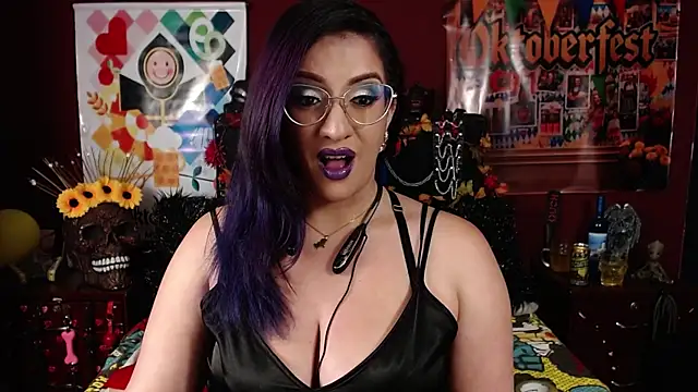 andreafetishx online show from September 29, 3:35 am