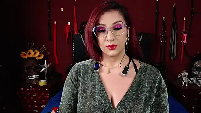 Snapshot of andreafetishx chatting on June 9, 4:30 pm andreafetishx online show from June 9, 4:30 pm