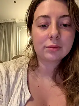 curvyflawless online show from November 18, 6:11 pm