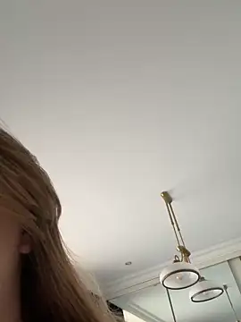 curvyflawless online show from December 22, 8:25 am