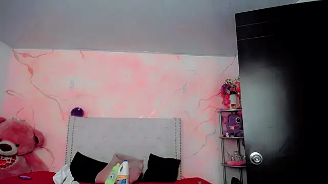 Snapshot of maria_camilacms chatting on July 1, 6:41 pm maria camilacms online show from July 1, 6:41 pm
