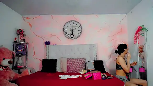 maria camilacms online show from April 8, 6:20 pm