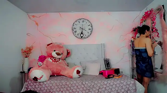 maria camilacms online show from February 19, 6:05 pm