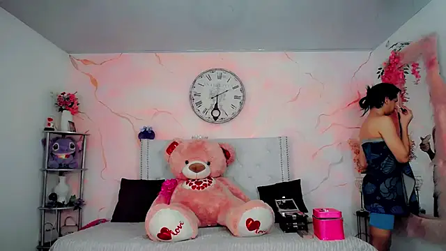 maria camilacms online show from March 26, 6:06 pm