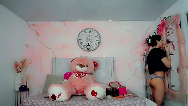 maria camilacms online show from February 24, 6:09 pm