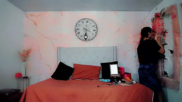 maria camilacms online show from December 18, 6:23 pm