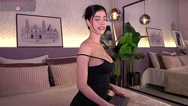 ElleDiane online show from March 28, 11:06 pm