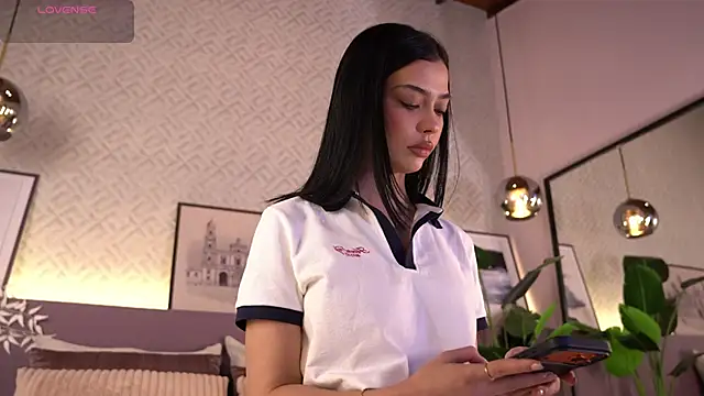 ElleDiane online show from January 10, 10:16 pm