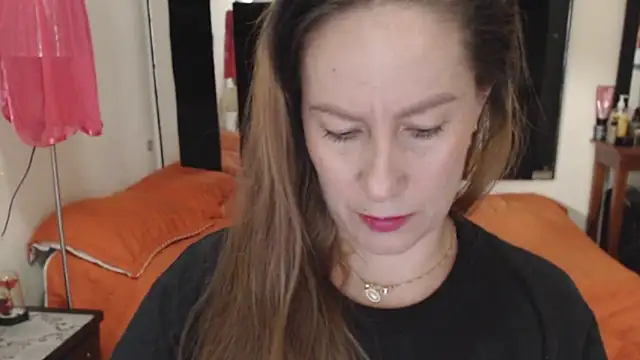 Snapshot of CATRINA-83 chatting on October 2, 10:46 pm CATRINA-83 online show from October 2, 10:46 pm