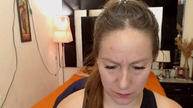 Snapshot of CATRINA-83 chatting on October 24, 11:15 pm CATRINA-83 online show from October 24, 11:15 pm