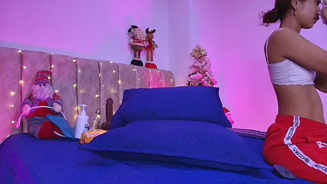 Snapshot of arl_chloee chatting on December 3, 3:07 am arl chloee online show from December 3, 3:07 am