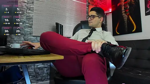 Nicolas Fellener online show from June 4, 4:50 am