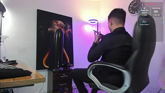 Nicolas Fellener online show from November 23, 4:00 am