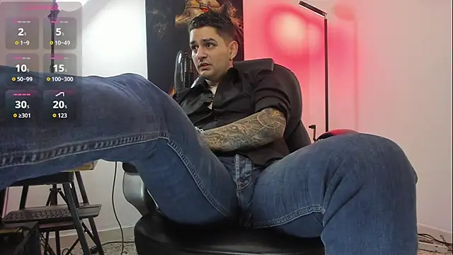 Nicolas Fellener online show from November 11, 4:40 am